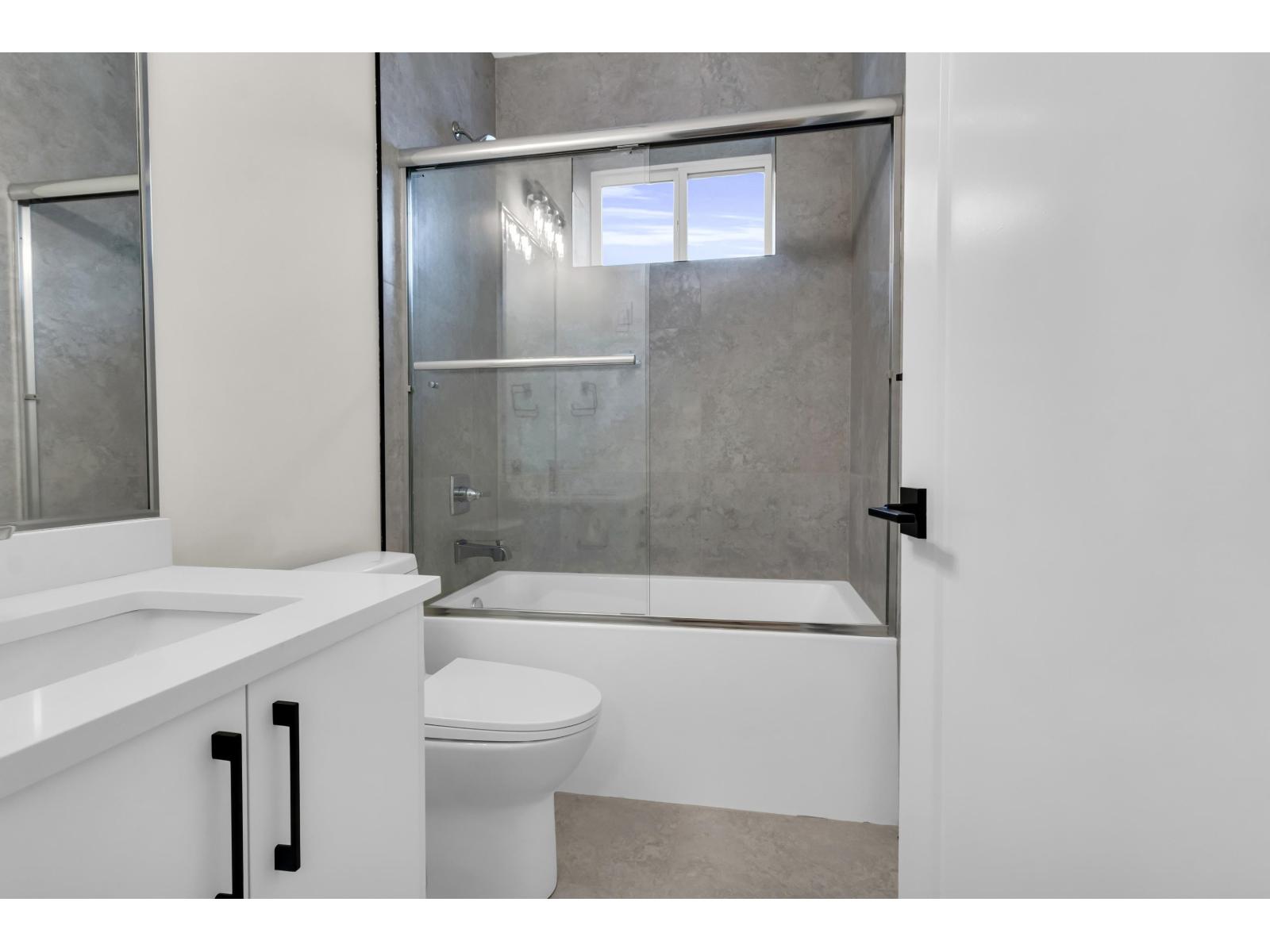 8468 Lily Place, Eastern Hillsides, Chilliwack, British Columbia  V4Z 0E5 - Photo 7 - R3077536