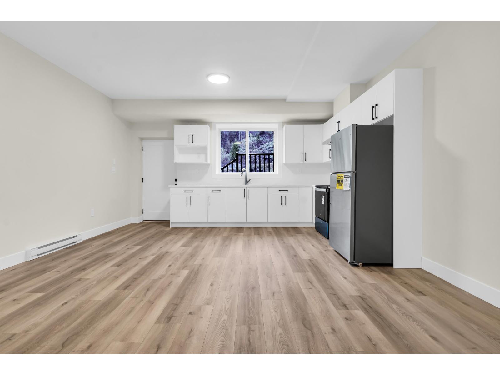 8468 Lily Place, Eastern Hillsides, Chilliwack, British Columbia  V4Z 0E5 - Photo 6 - R3077536