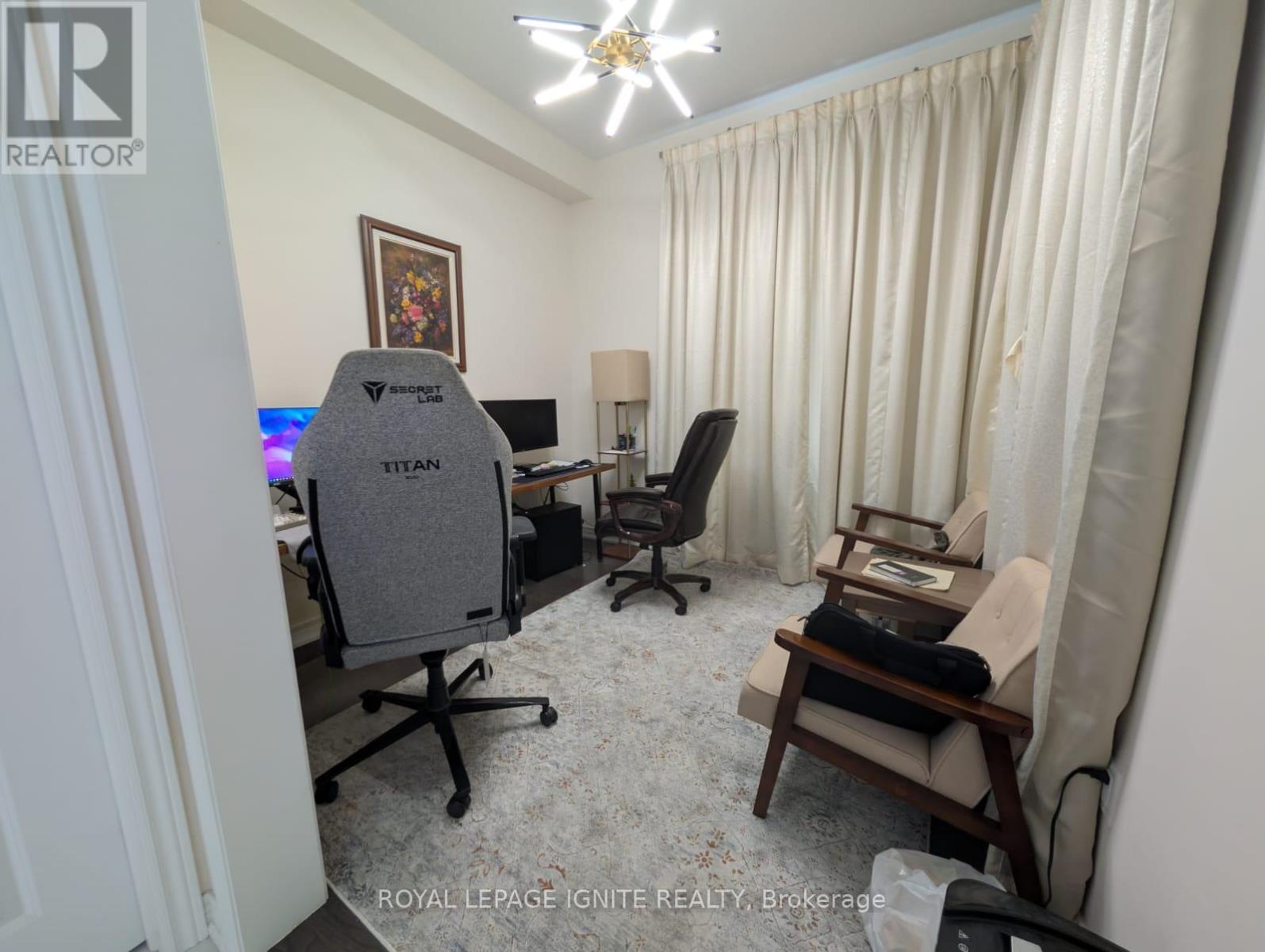 31 Canard Drive, Vaughan, Ontario  L4H 5C4 - Photo 4 - N12697072