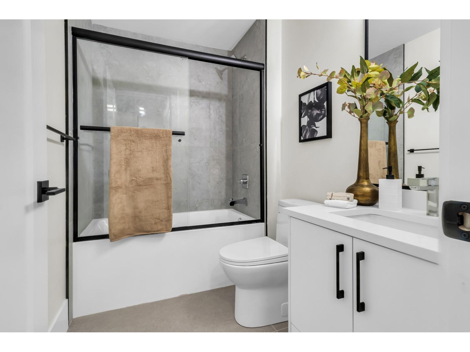 8468 Lily Place, Eastern Hillsides, Chilliwack, British Columbia  V4Z 0E5 - Photo 5 - R3077536