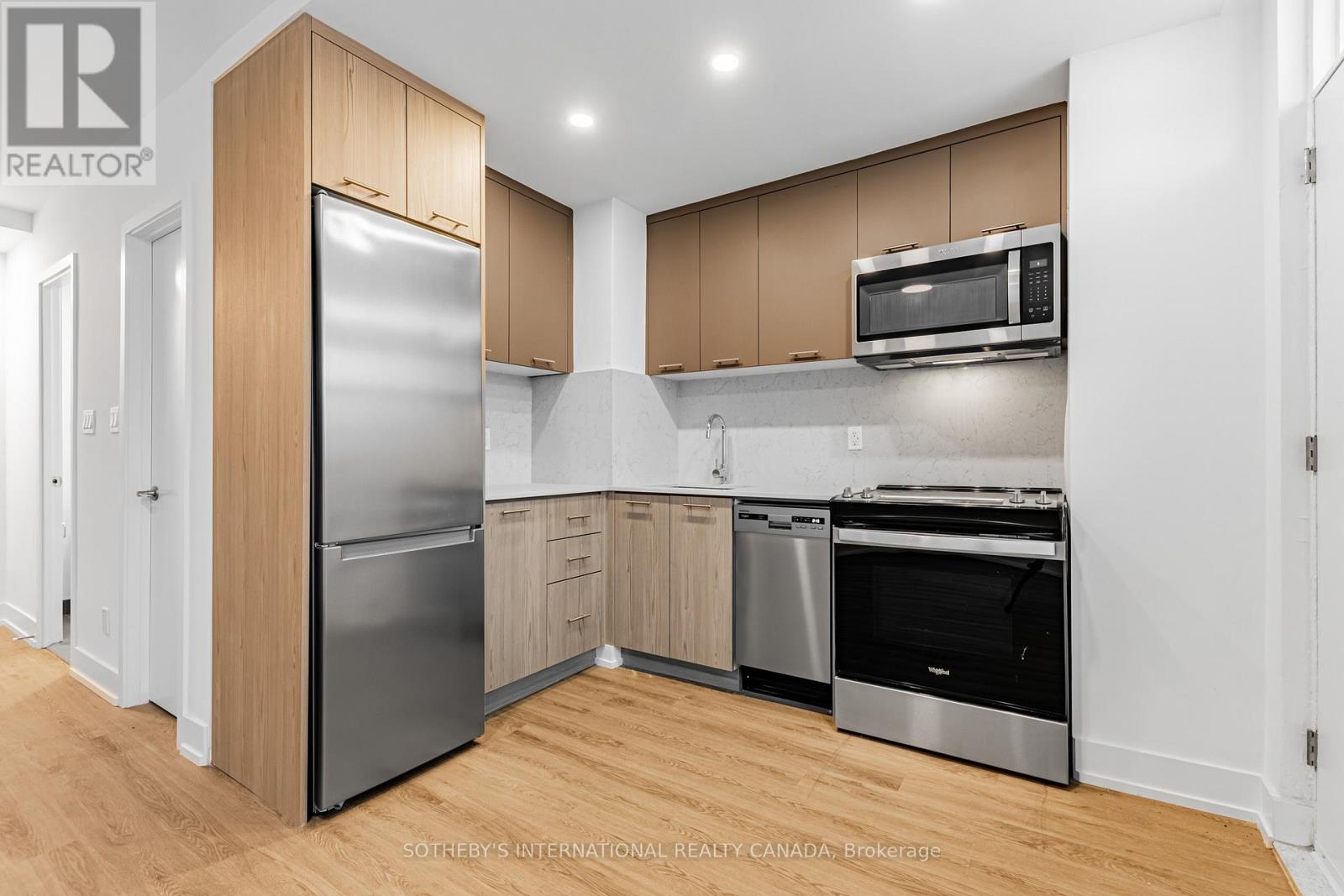 505 - 135 Tyndall Avenue, Toronto, Ontario  M6K 2G3 - Photo 3 - W12686490