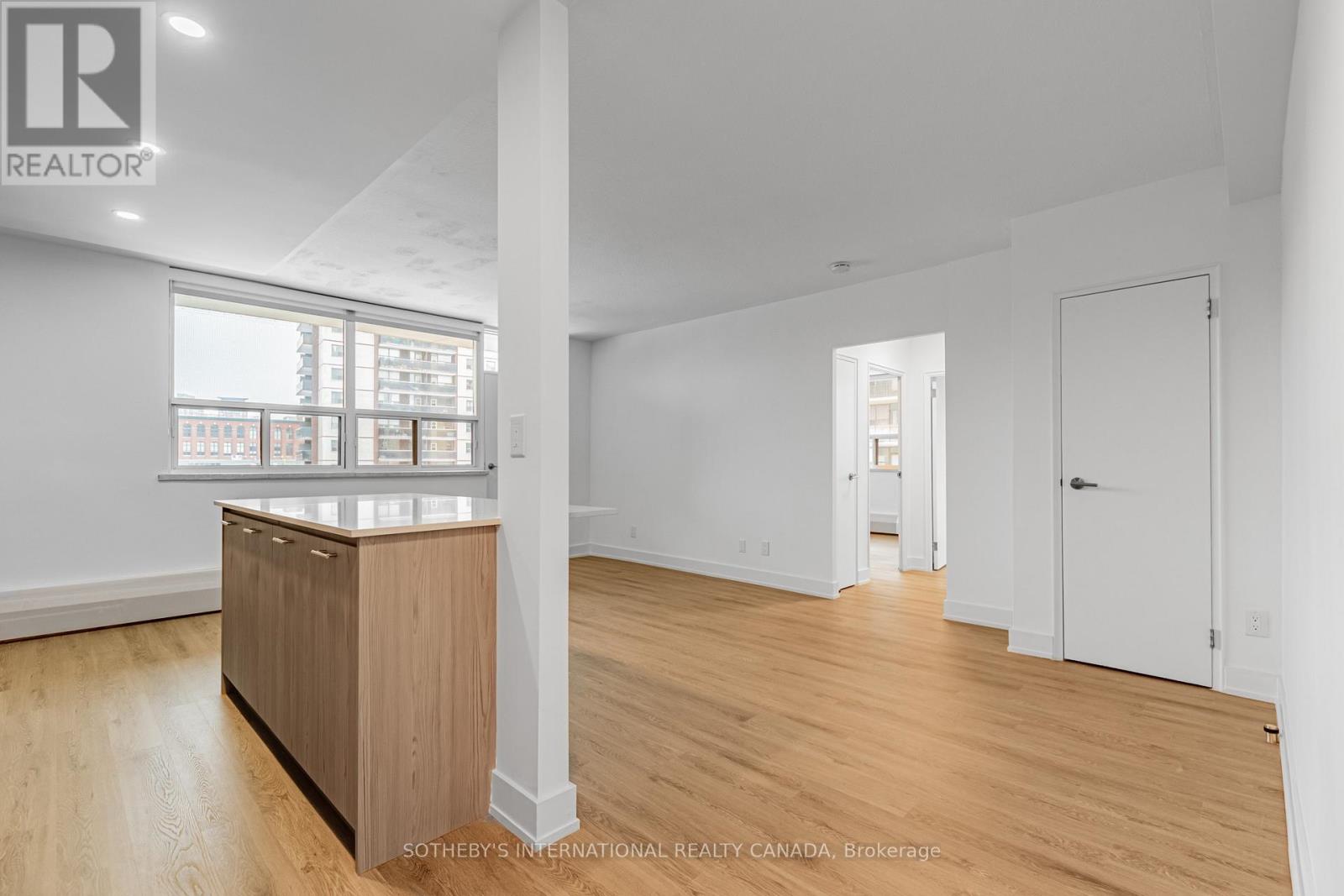 605 - 135 TYNDALL AVENUE, Toronto, Ontario