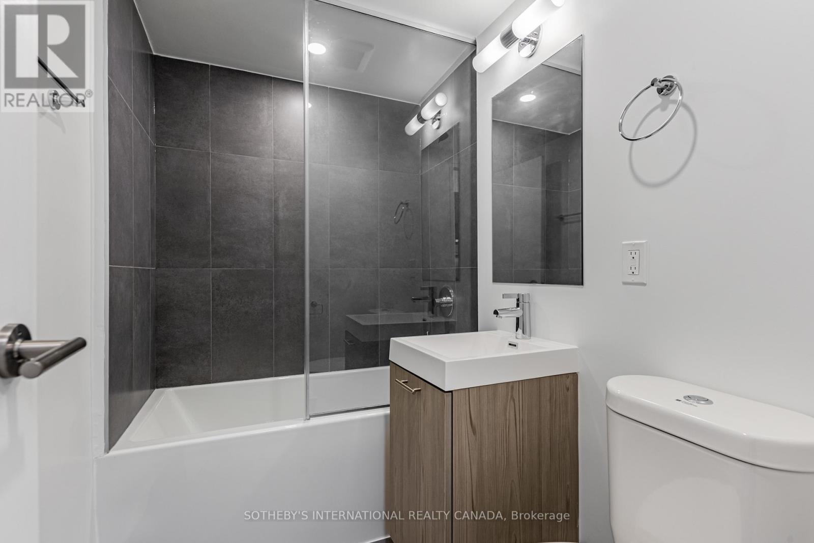 815 - 135 Tyndall Avenue, Toronto, Ontario  M6K 2G3 - Photo 10 - W12686516