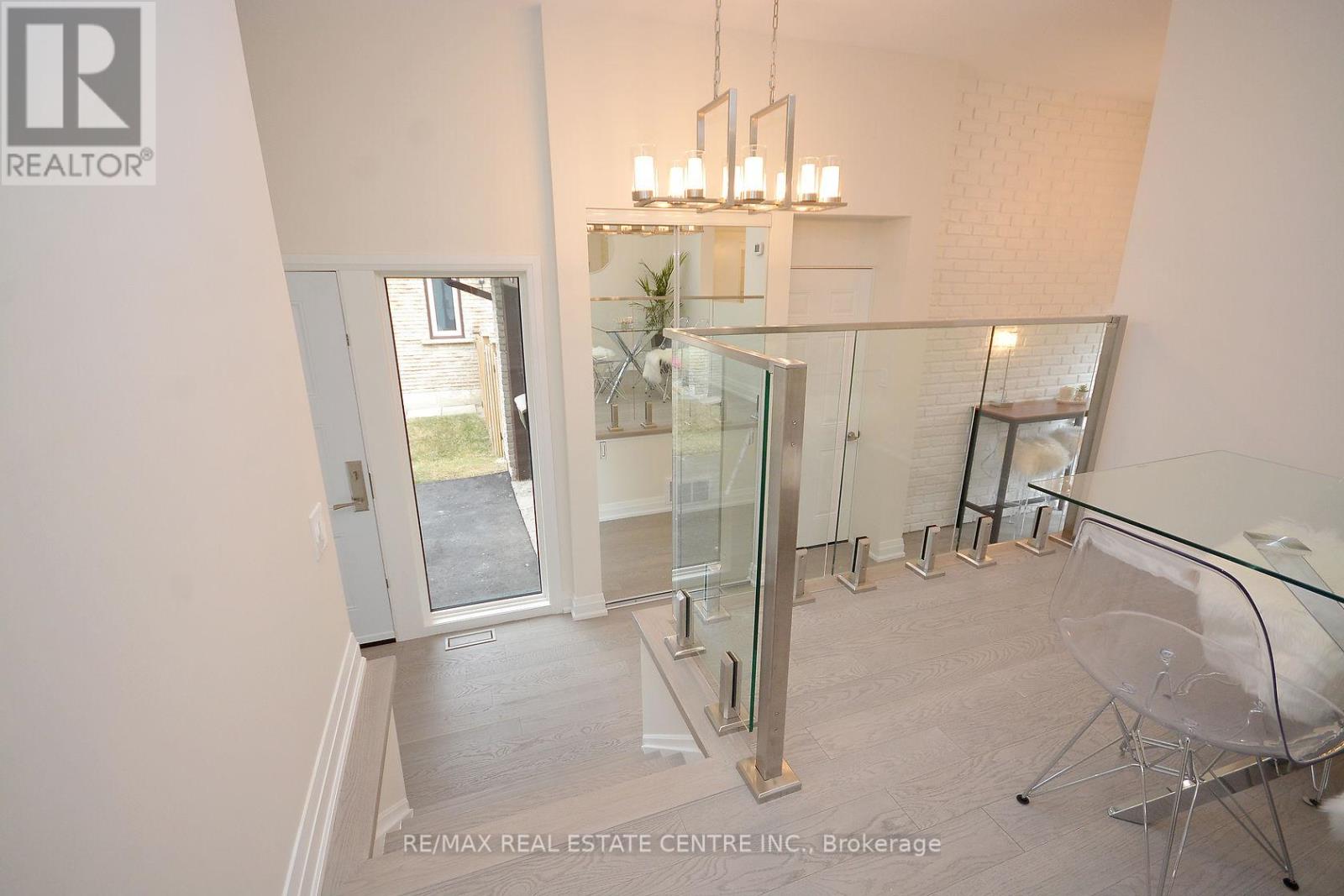 2912 Arvida Circle, Mississauga, Ontario  L5N 1R5 - Photo 7 - W12696930