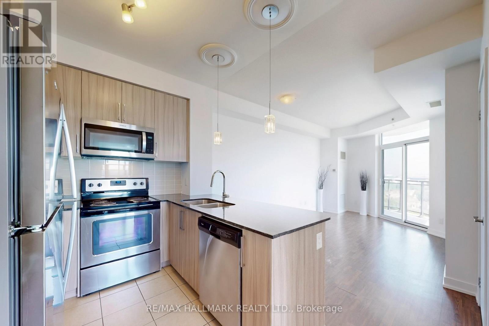 1207 - 840 Queens Plate Drive, Toronto, Ontario  M9W 0E7 - Photo 11 - W12696994