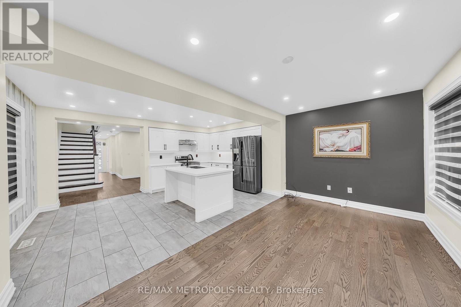 Main - 10 Applegrove Court, Brampton, Ontario  L6R 2Y8 - Photo 18 - W12697064