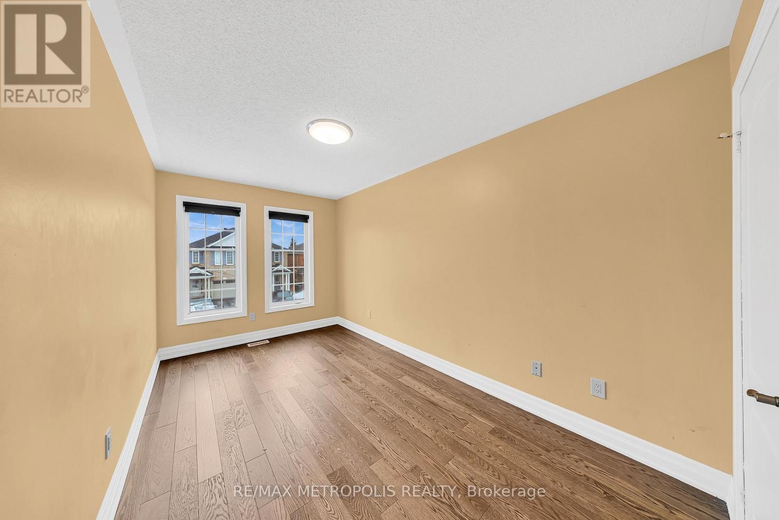 Main - 10 Applegrove Court, Brampton, Ontario  L6R 2Y8 - Photo 24 - W12697064