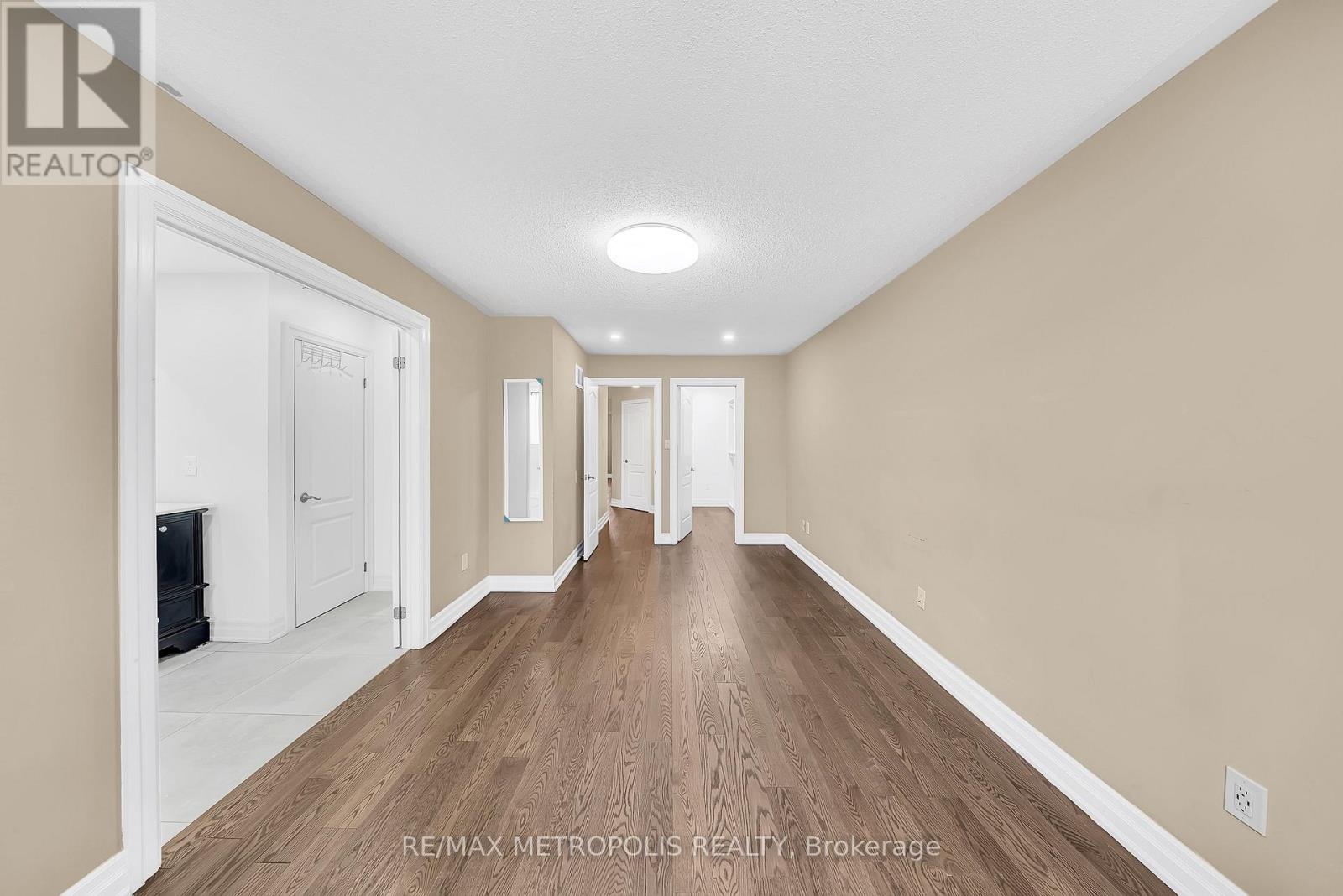 Main - 10 Applegrove Court, Brampton, Ontario  L6R 2Y8 - Photo 31 - W12697064