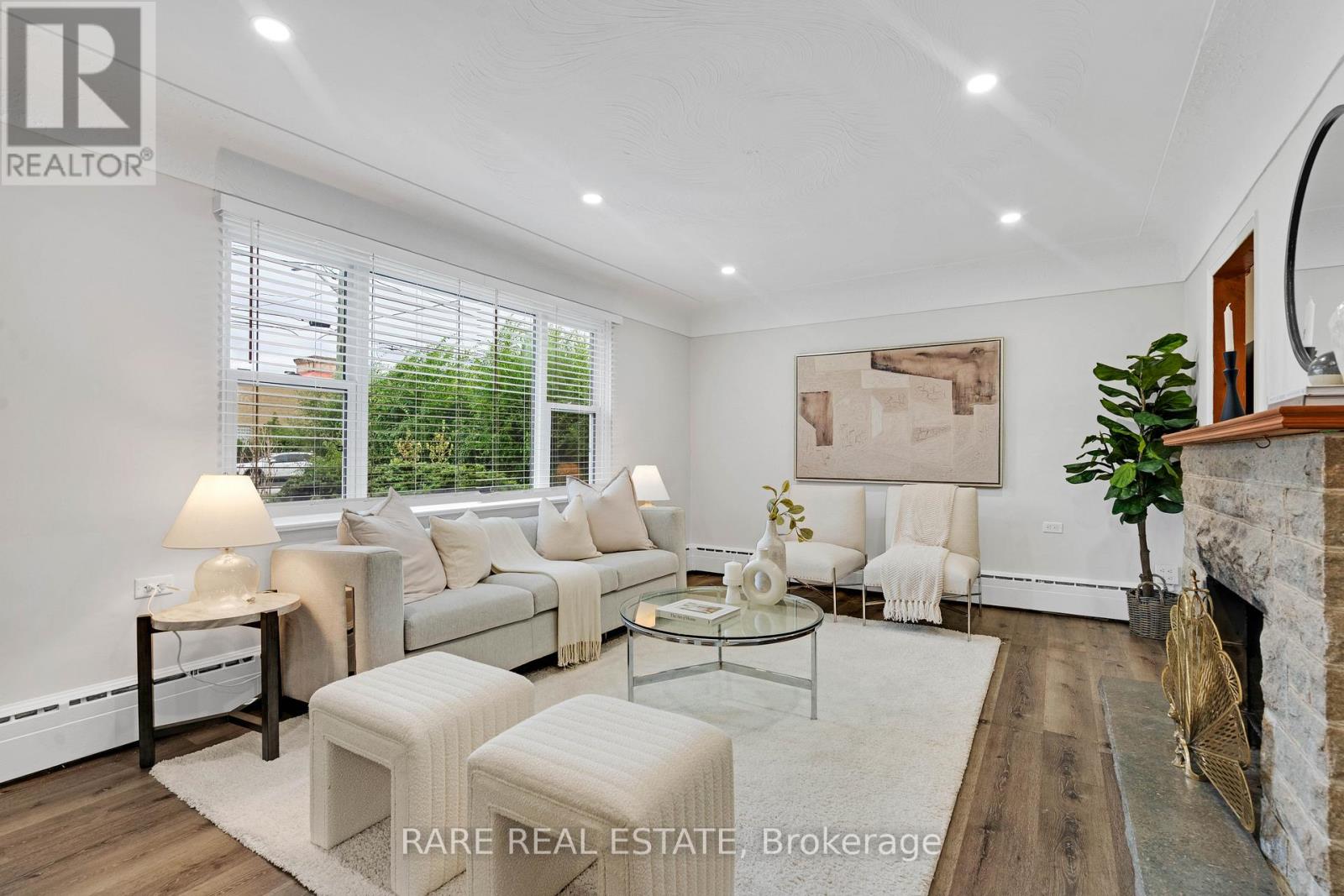 2073 Leighland Road, Burlington, Ontario  L7R 3S9 - Photo 10 - W12697110