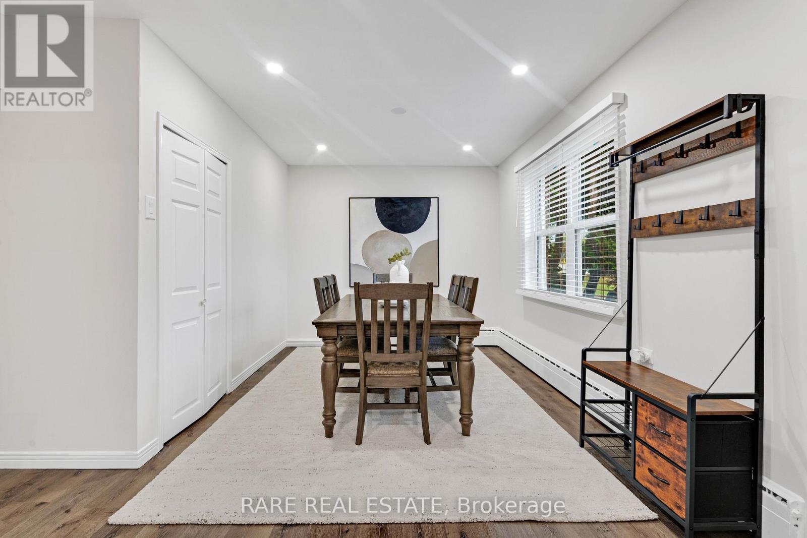 2073 Leighland Road, Burlington, Ontario  L7R 3S9 - Photo 6 - W12697110