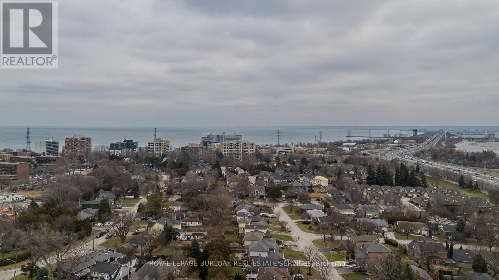 606 Williamson Court, Burlington, Ontario  L7S 2K6 - Photo 35 - W12697130