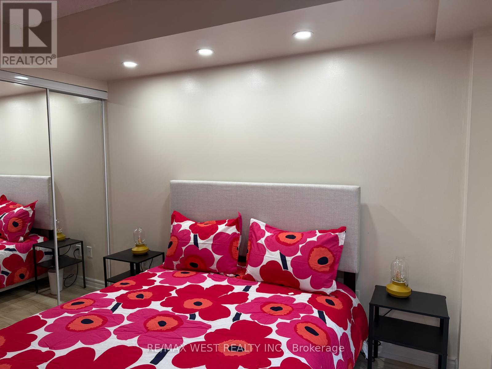 1224 - 22 Laidlaw Street, Toronto, Ontario  M6K 1X2 - Photo 11 - W12697142