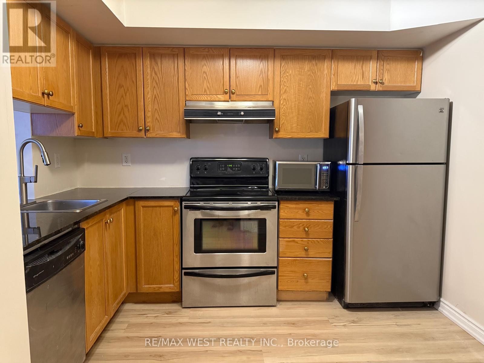 1224 - 22 Laidlaw Street, Toronto, Ontario  M6K 1X2 - Photo 2 - W12697142