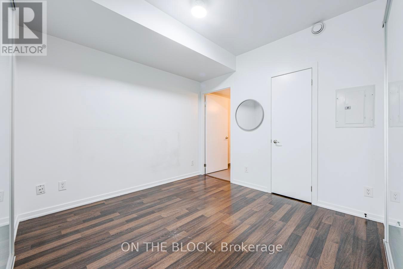 302 - 38 Joe Shuster Way, Toronto, Ontario  M6K 0A5 - Photo 11 - W12697162