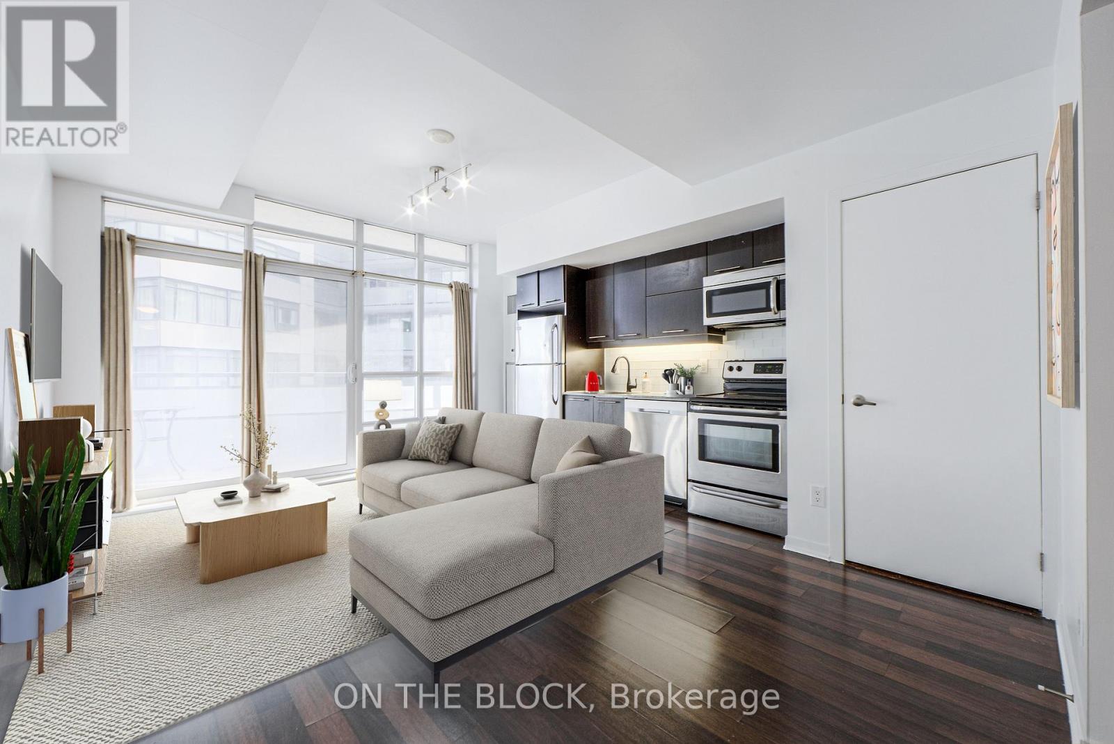 302 - 38 Joe Shuster Way, Toronto, Ontario  M6K 0A5 - Photo 14 - W12697162