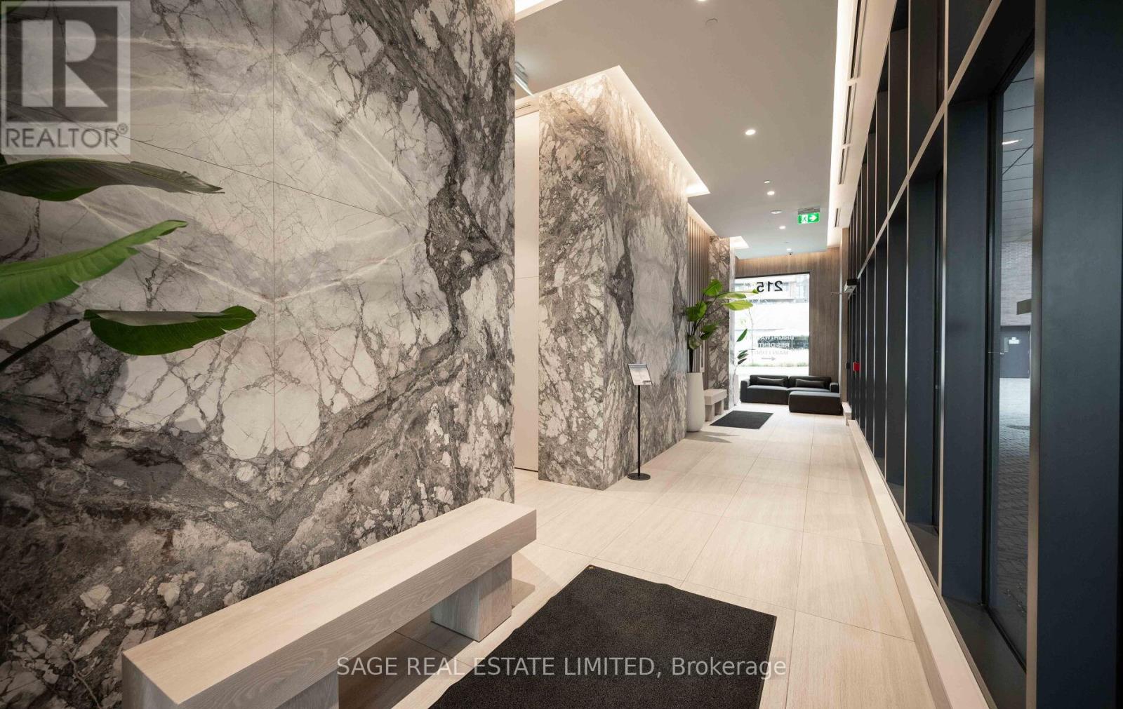 330 - 215 Lakeshore Road W, Mississauga, Ontario  L5H 0A7 - Photo 4 - W12697186