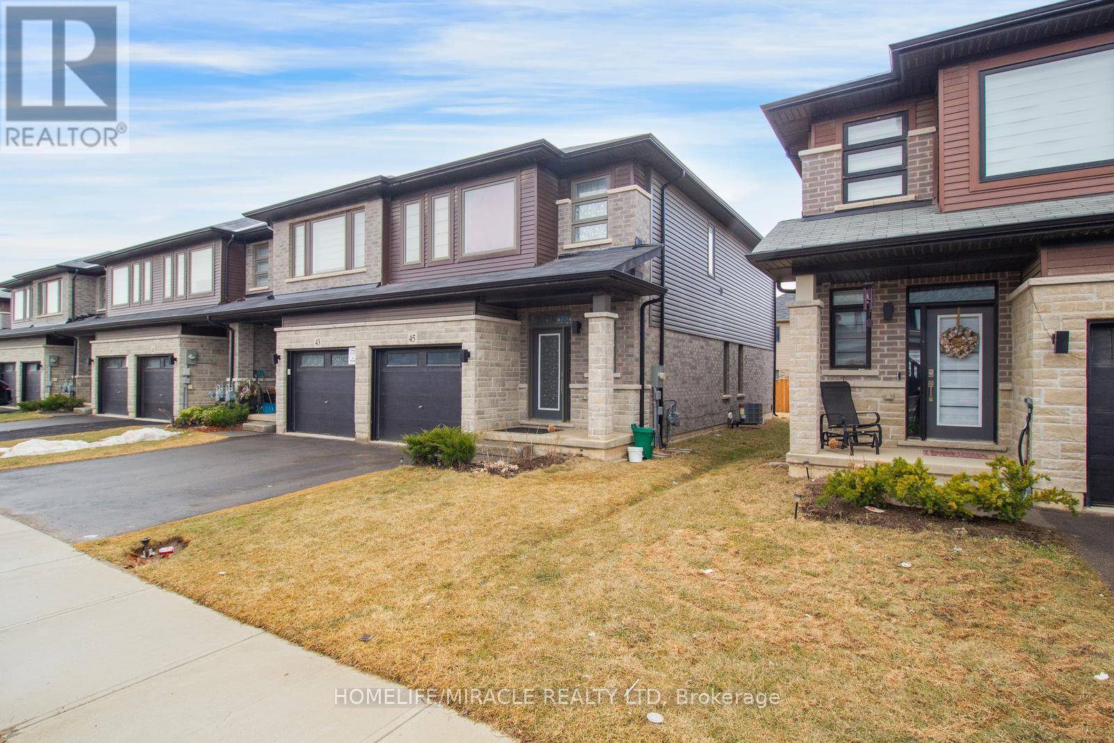 45 June Callwood Way, Brantford, Ontario  N3T 0V1 - Photo 2 - X12696940