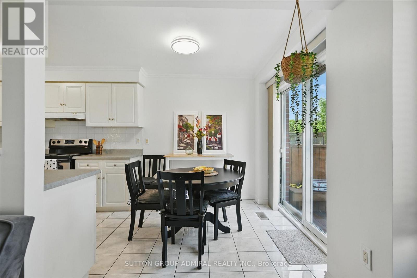 469 Dewitt Road, Hamilton, Ontario  L8E 5W8 - Photo 11 - X12696964