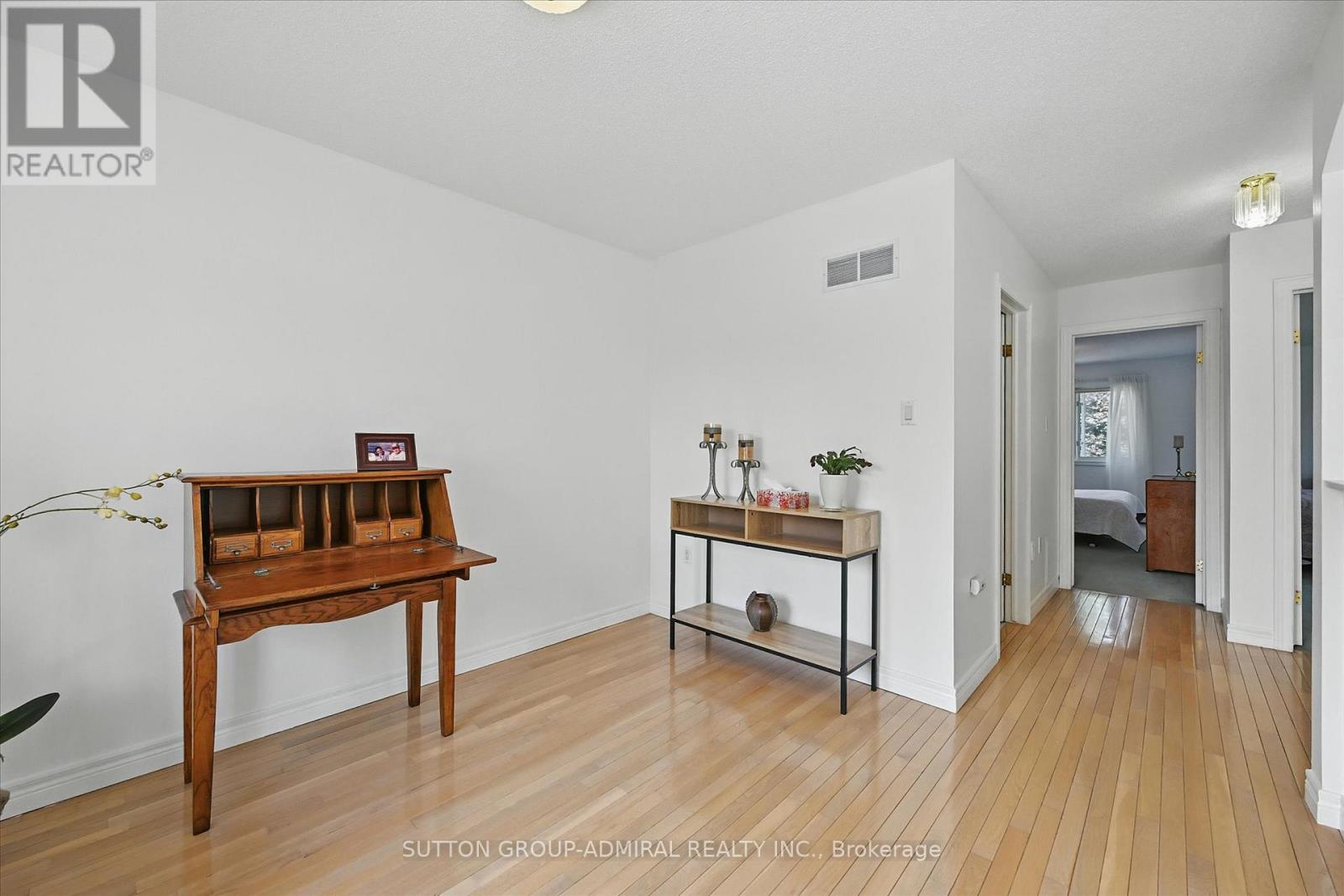 469 Dewitt Road, Hamilton, Ontario  L8E 5W8 - Photo 22 - X12696964