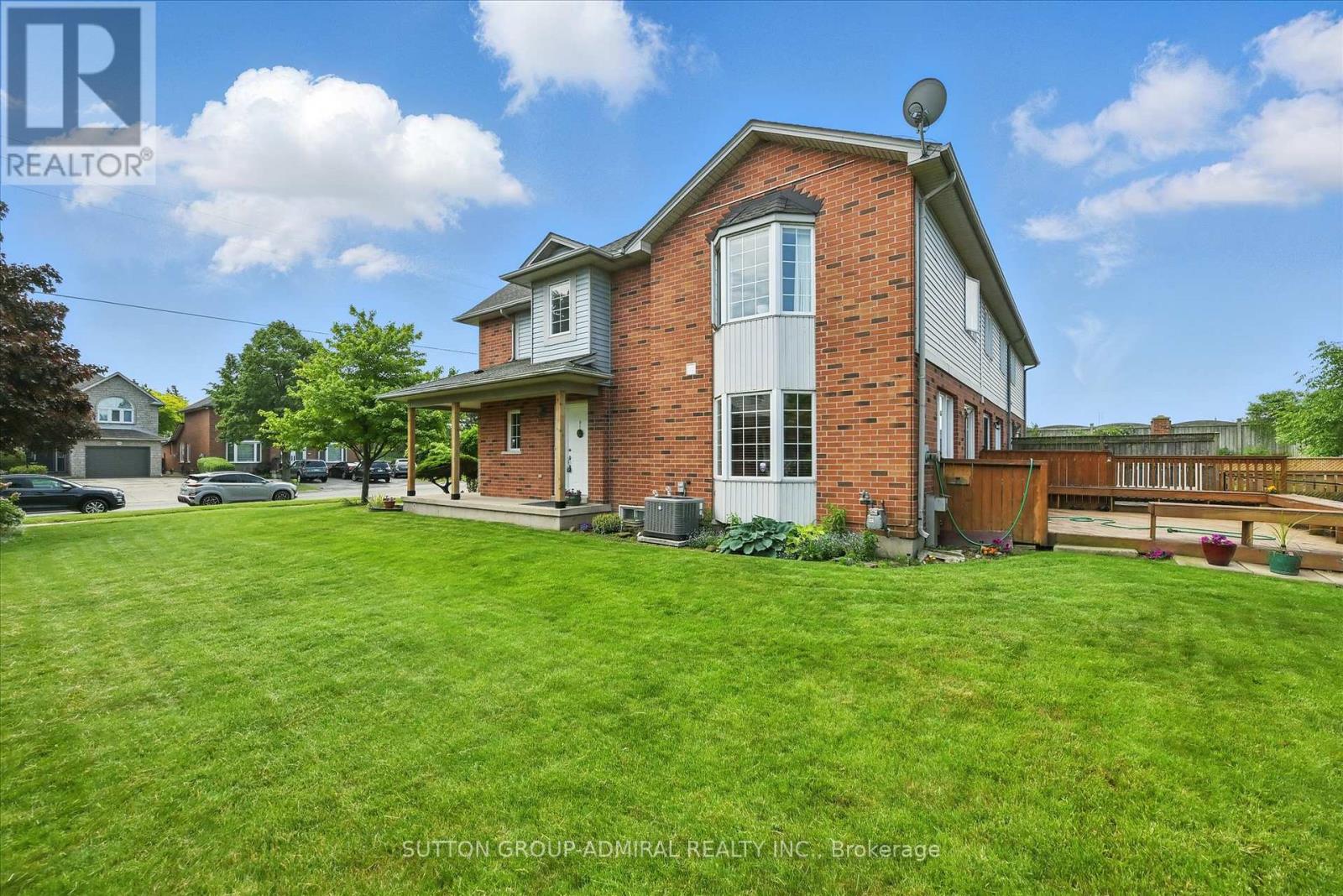 469 Dewitt Road, Hamilton, Ontario  L8E 5W8 - Photo 4 - X12696964