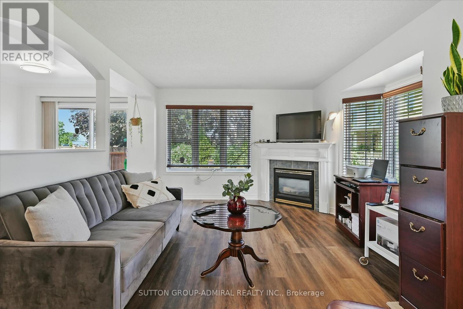 469 Dewitt Road, Hamilton, Ontario  L8E 5W8 - Photo 6 - X12696964