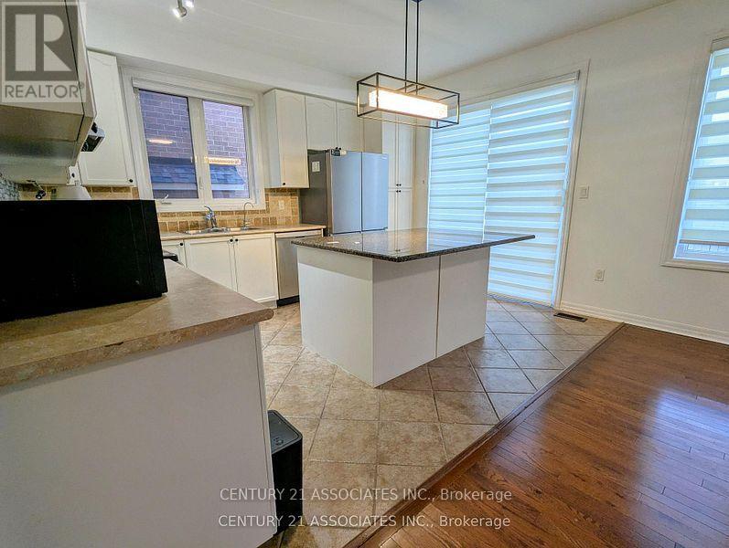 177 Montreal Circle, Hamilton, Ontario  L8E 0C6 - Photo 11 - X12697094