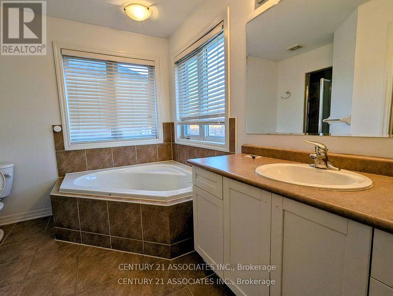 177 Montreal Circle, Hamilton, Ontario  L8E 0C6 - Photo 17 - X12697094