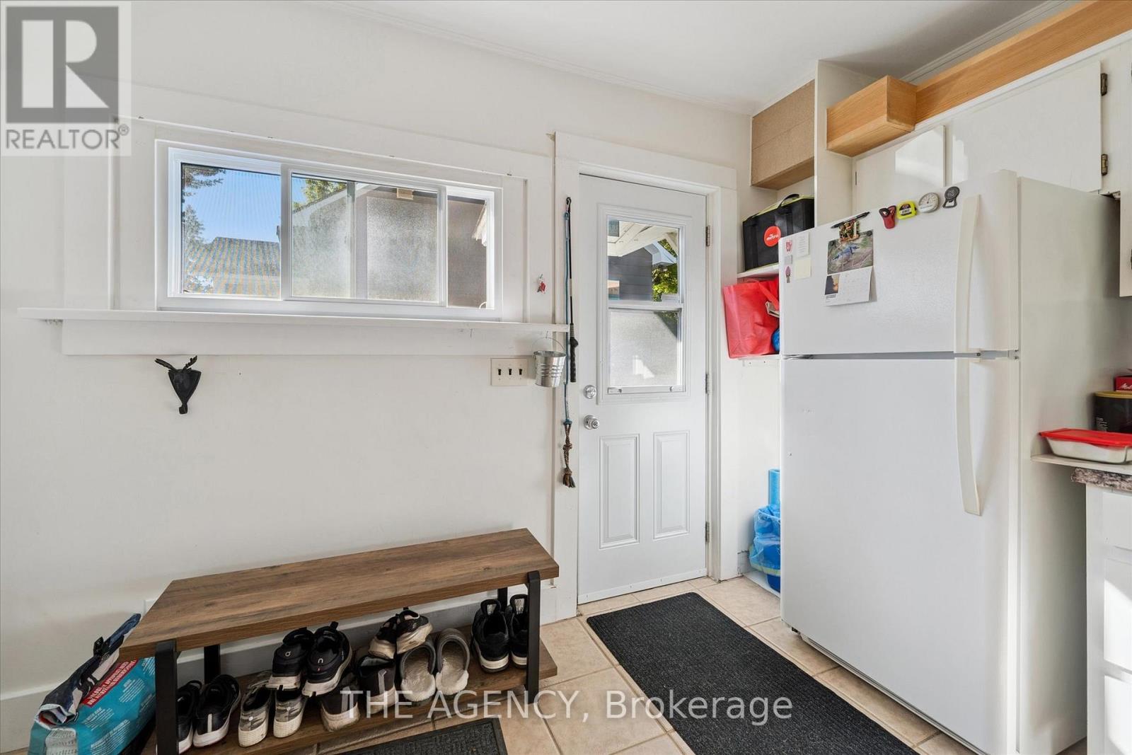 31 Brunel Road, Huntsville, Ontario  P1H 1P4 - Photo 2 - X12697114