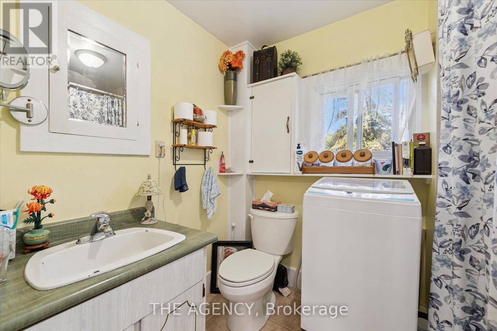 31 Brunel Road, Huntsville, Ontario  P1H 1P4 - Photo 21 - X12697114