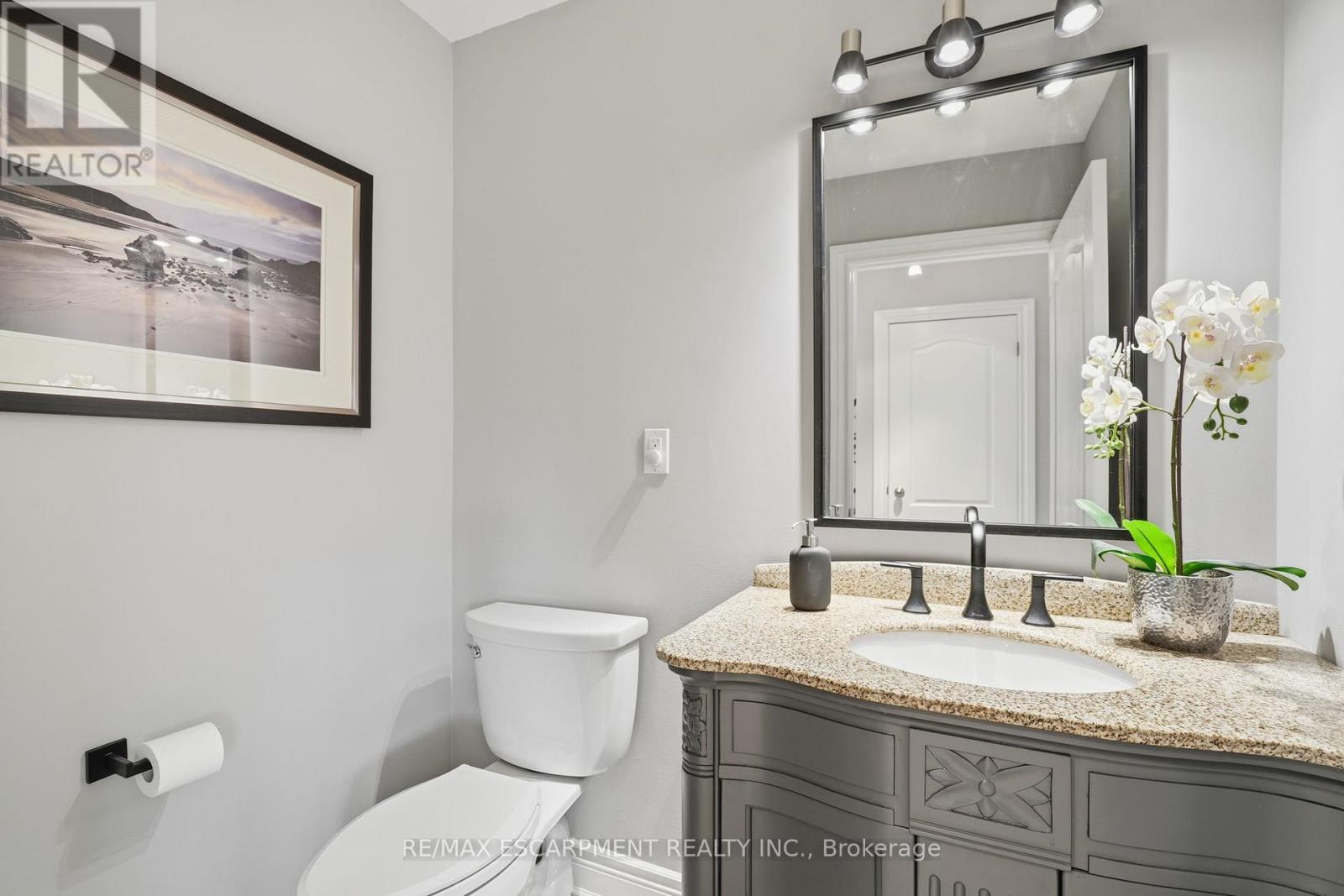 9 Cornelia Court, Hamilton, Ontario  L8B 0Z9 - Photo 17 - X12697164