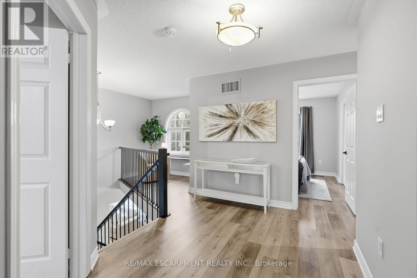 9 Cornelia Court, Hamilton, Ontario  L8B 0Z9 - Photo 21 - X12697164