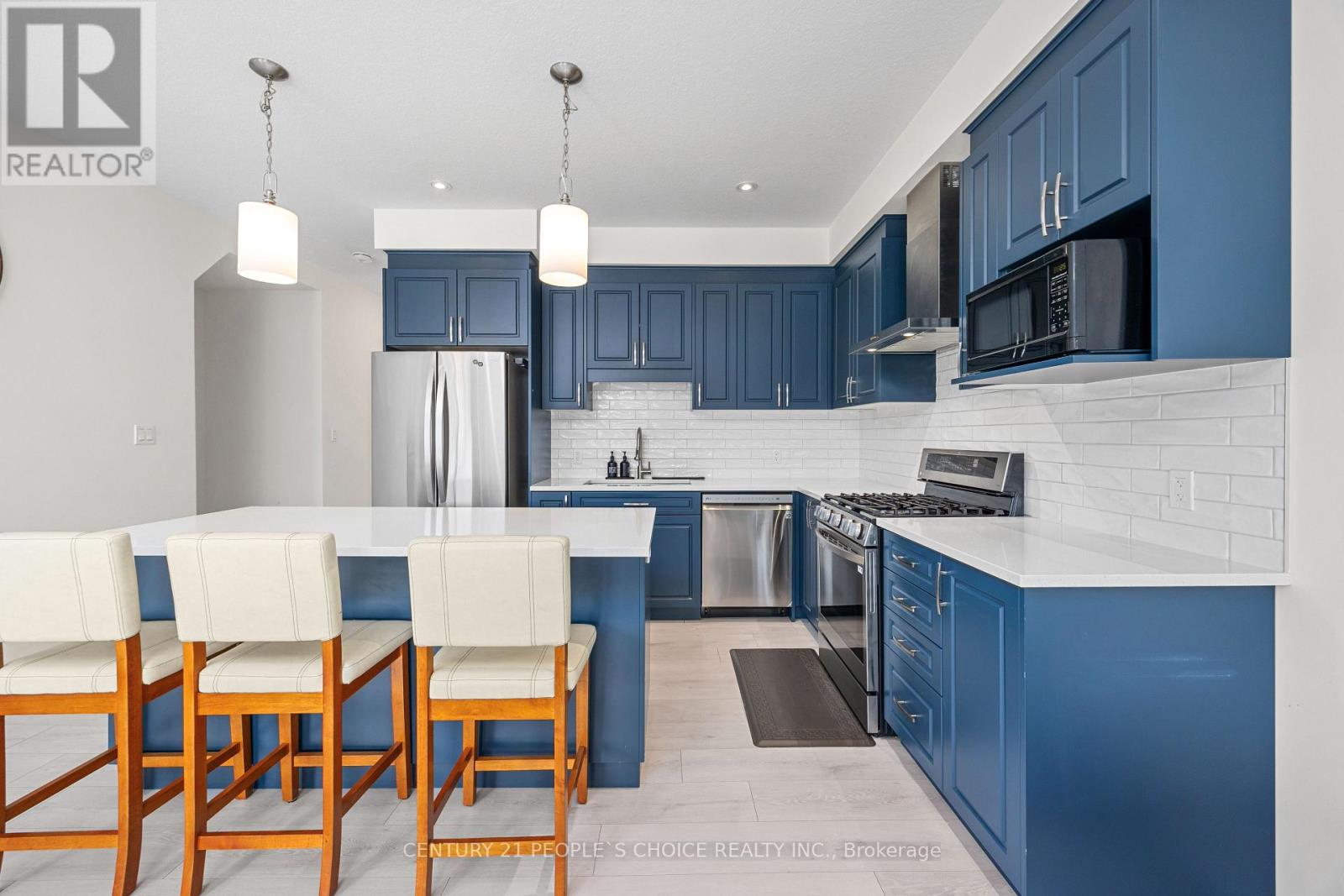 9 Queensbrook Crescent, Cambridge, Ontario  N1S 0E5 - Photo 8 - X12697166