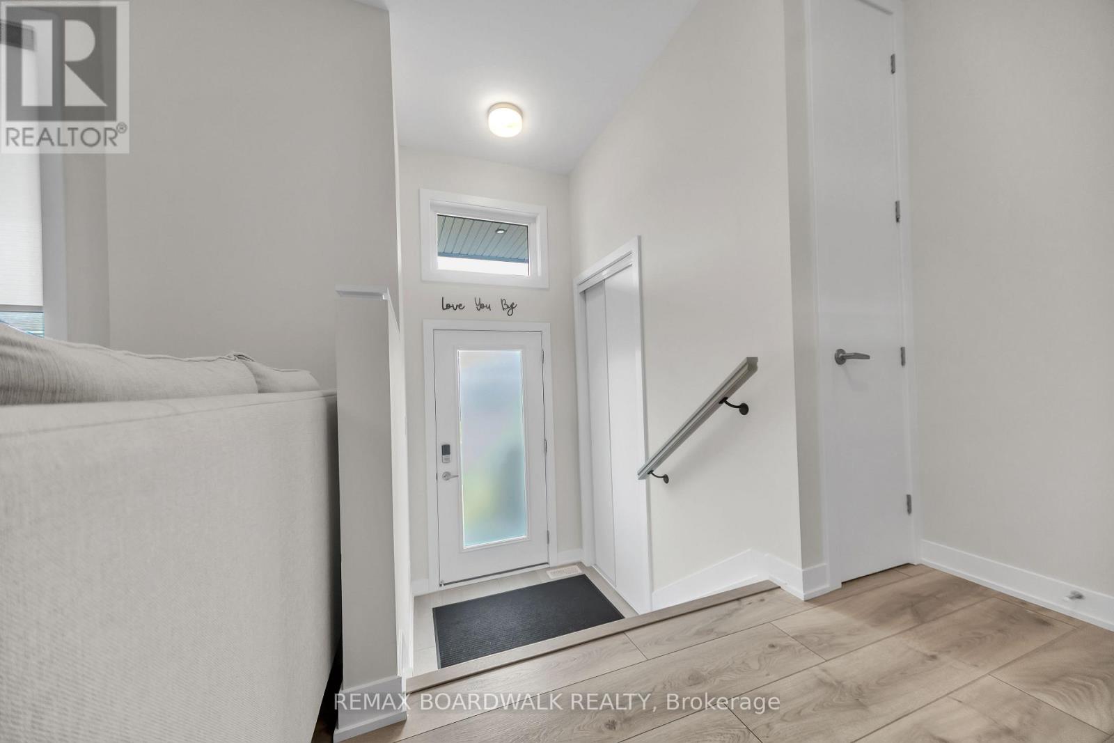 189 Beebalm Crescent, Ottawa, Ontario  K2J 7G9 - Photo 8 - X12459377