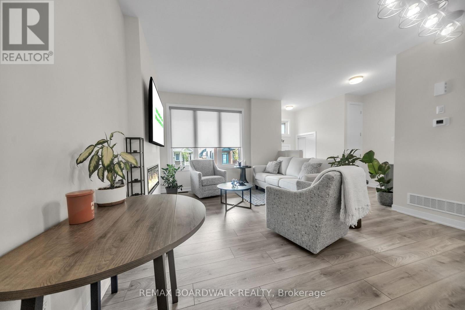 189 Beebalm Crescent, Ottawa, Ontario  K2J 7G9 - Photo 7 - X12459377