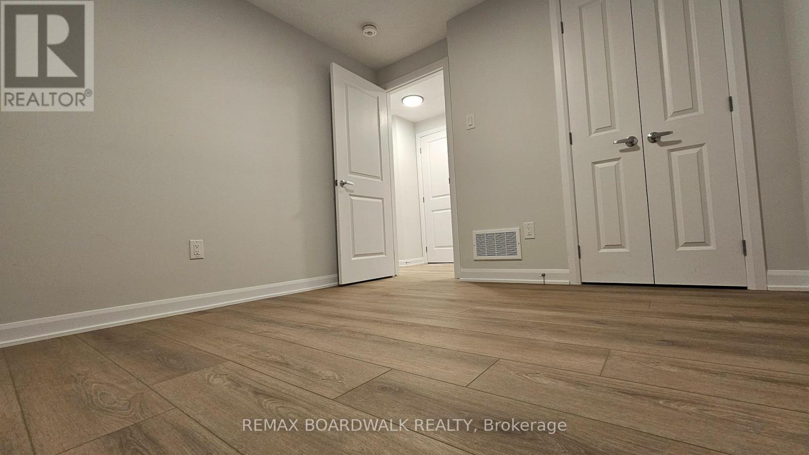 17 - 801 Glenroy Gilbert Drive, Ottawa, Ontario  K2J 5R6 - Photo 10 - X12510800