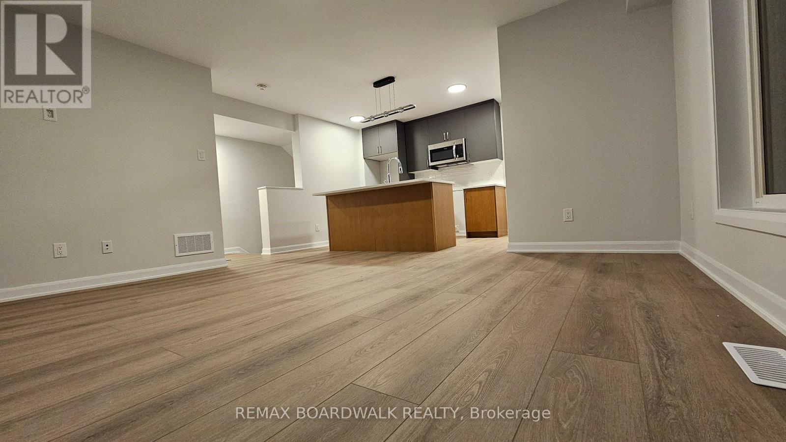 17 - 801 Glenroy Gilbert Drive, Ottawa, Ontario  K2J 5R6 - Photo 16 - X12510800