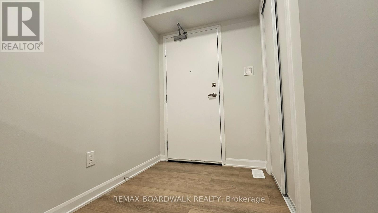 17 - 801 Glenroy Gilbert Drive, Ottawa, Ontario  K2J 5R6 - Photo 21 - X12510800