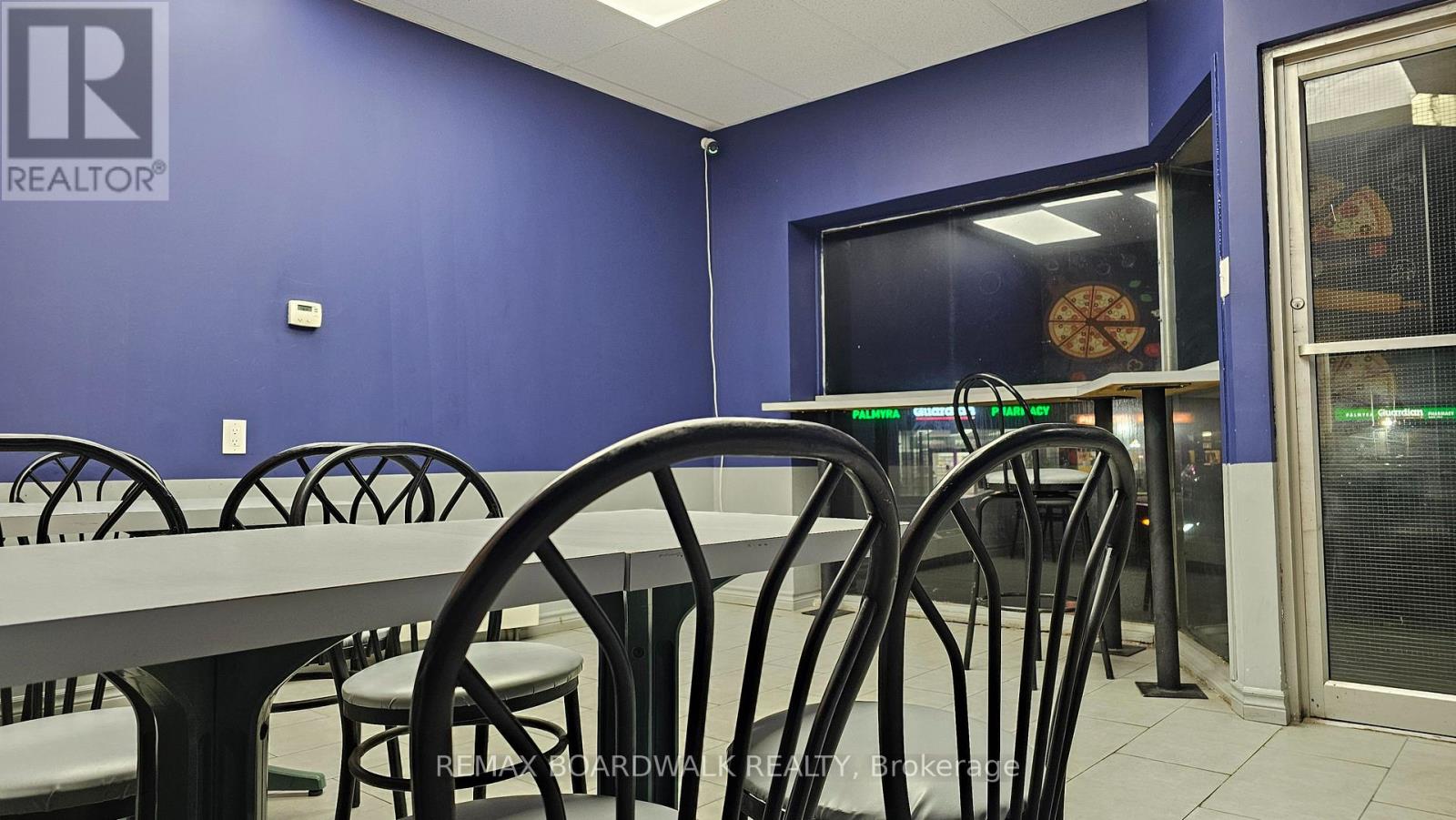 1012 Merivale Road, Ottawa, Ontario  K1Z 6A5 - Photo 3 - X12553456