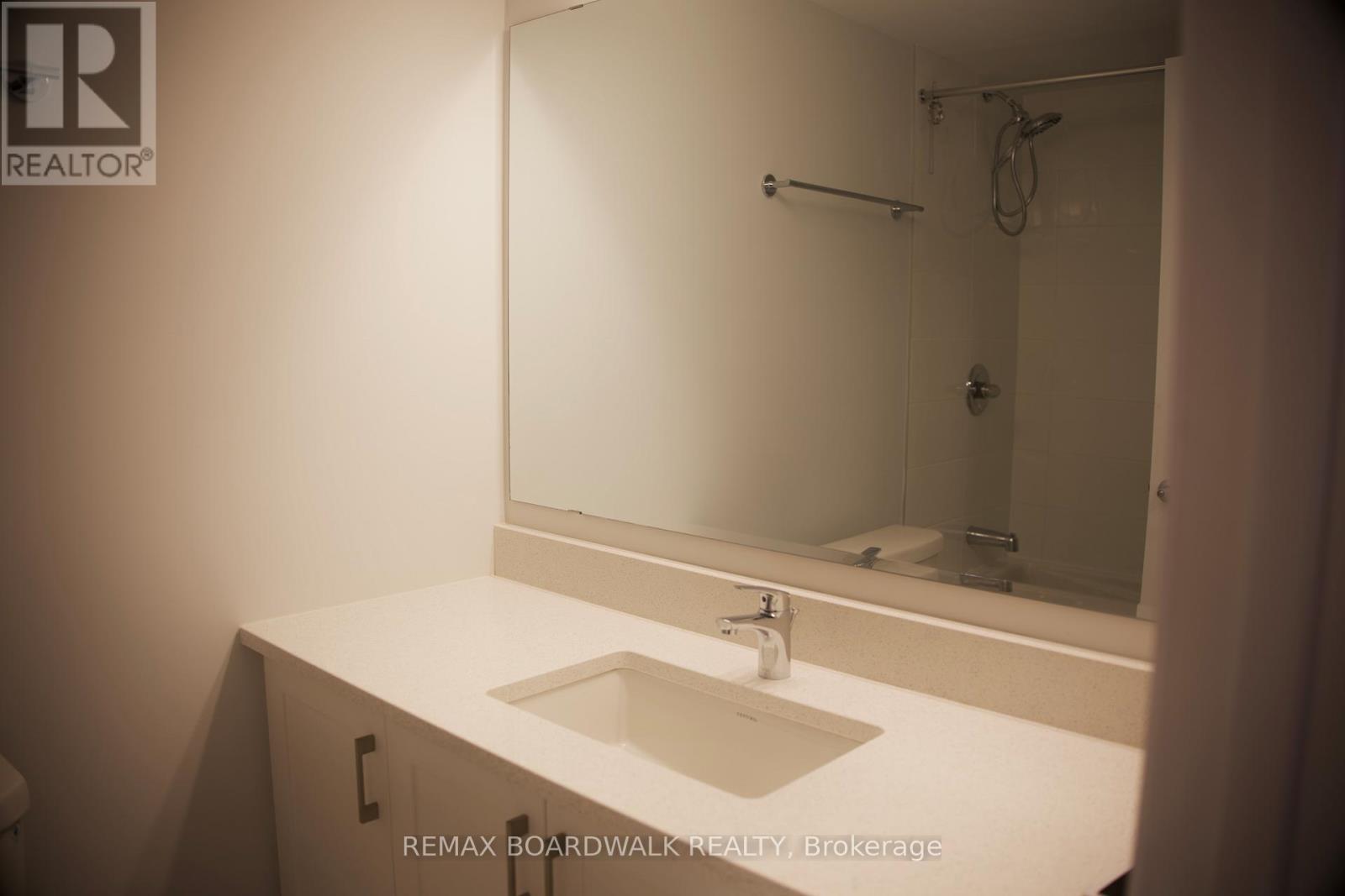 21 - 701 Glenroy Gilbert Drive, Ottawa, Ontario  K2J 5W2 - Photo 33 - X12564728