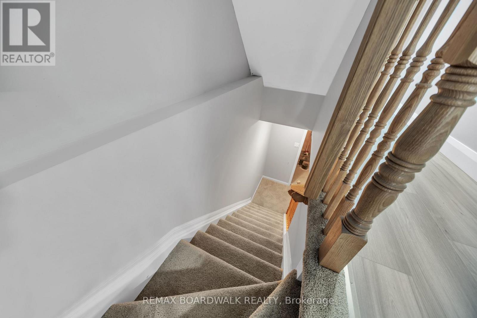 714 Sanibel Private, Ottawa, Ontario  K2H 0A8 - Photo 12 - X12580154