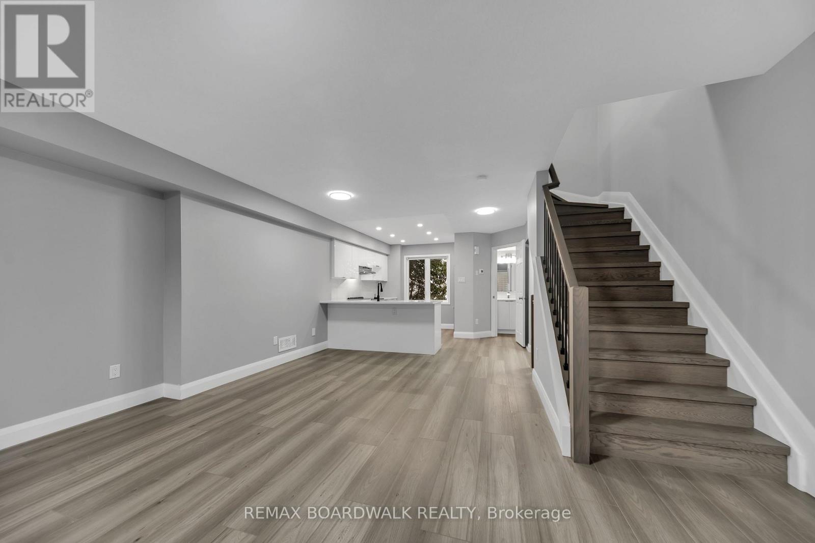 714 Sanibel Private, Ottawa, Ontario  K2H 0A8 - Photo 18 - X12580154