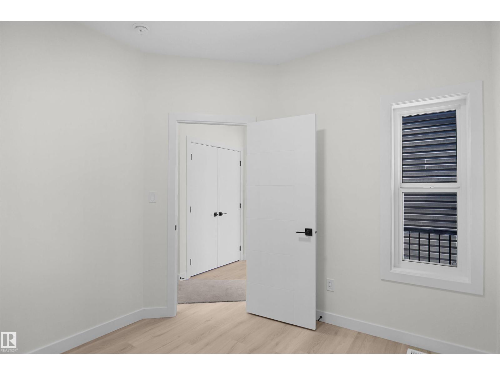 6807 169 Av Nw, Edmonton, Alberta  T5Z 0H2 - Photo 14 - E4470024