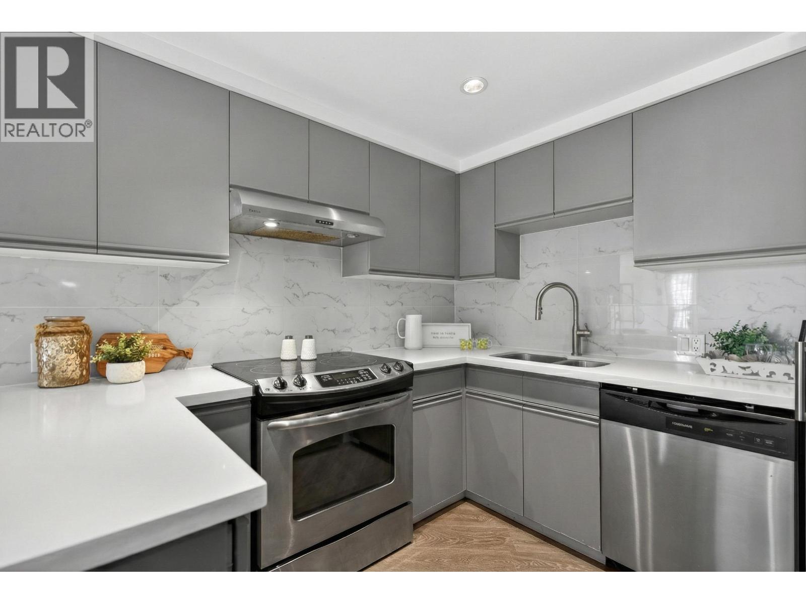 603 1625 Hornby Street, Vancouver, British Columbia  V6Z 2M2 - Photo 8 - R3078574