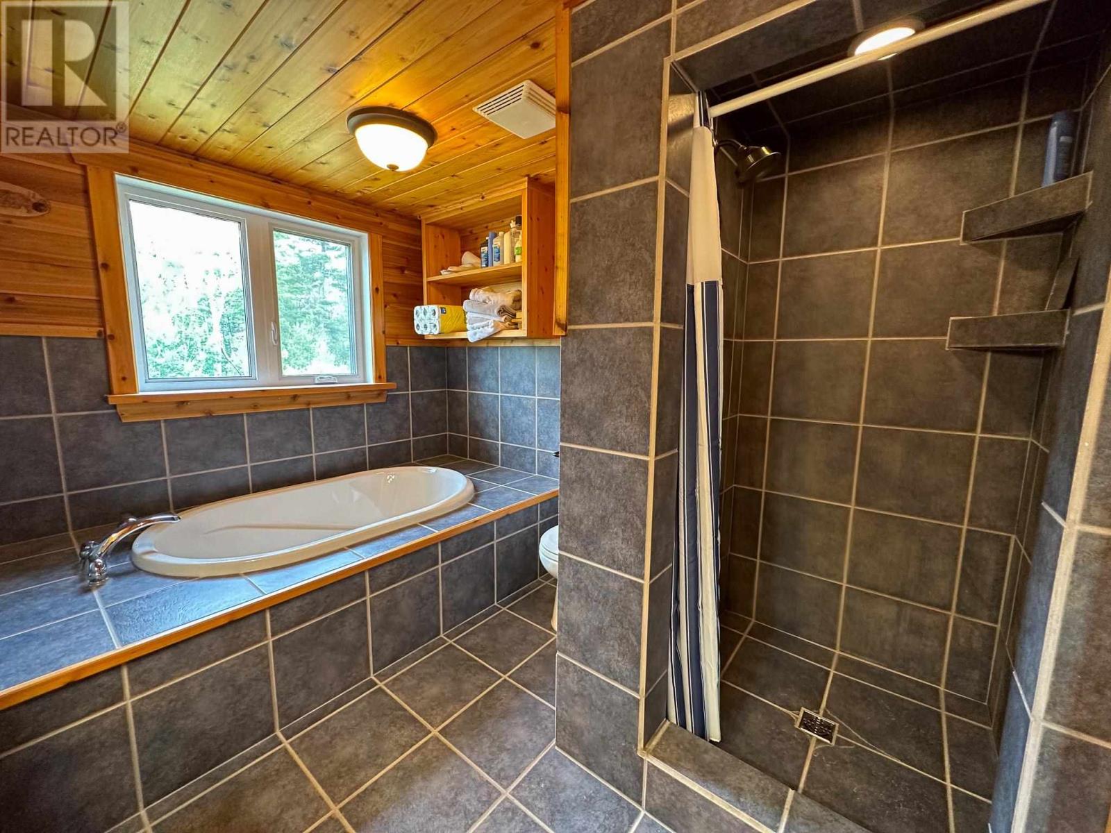 292 Branch Road 16 Storm Bay Road, Kenora, Ontario  P0X 1C0 - Photo 28 - TB251362