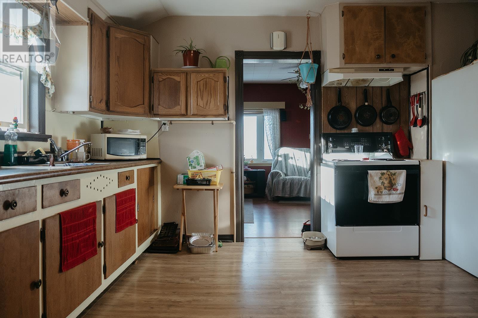 529 Fourth Ave S, Kenora, Ontario  P9N 1Z4 - Photo 4 - TB2600071