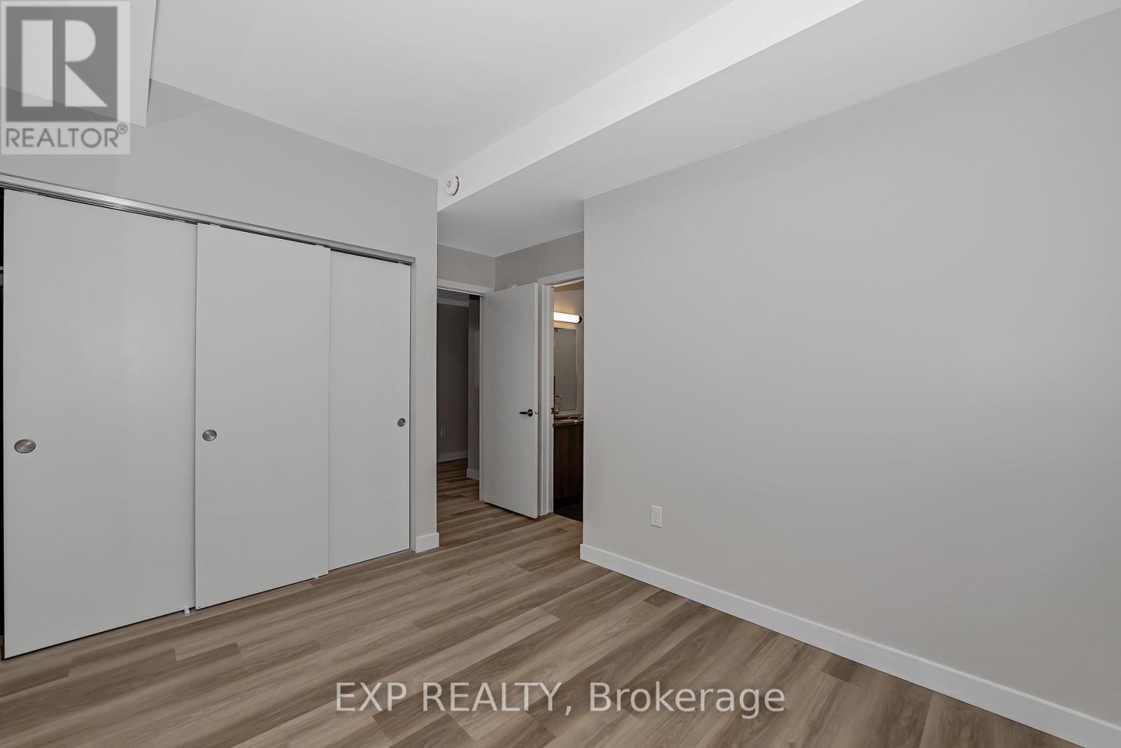 301 - 211 Armstrong Street, Ottawa, Ontario  K1Y 2W3 - Photo 14 - X12697236