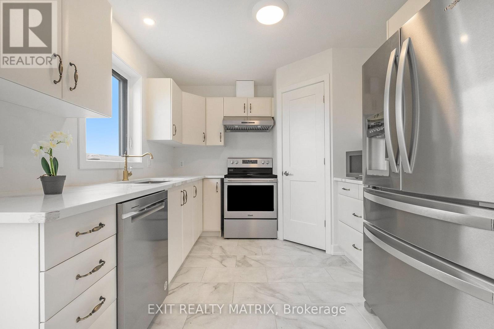 491 Sturgess Road, Montague, Ontario  K7A 4S7 - Photo 4 - X12697278