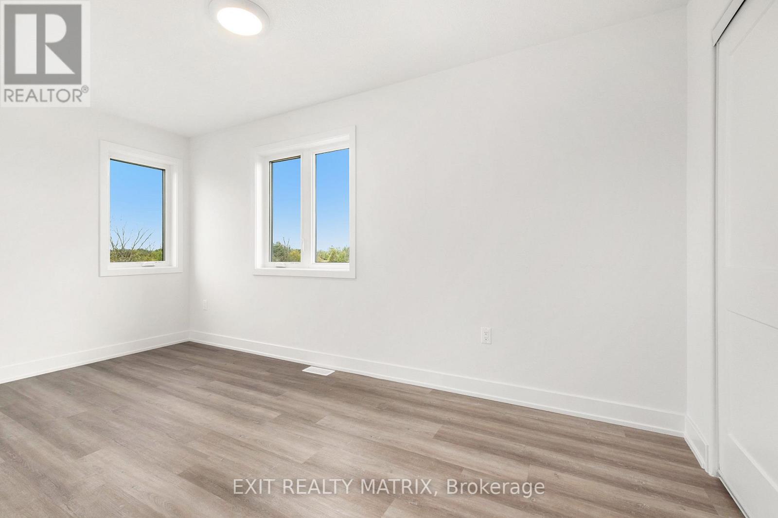 491 Sturgess Road, Montague, Ontario  K7A 4S7 - Photo 9 - X12697278