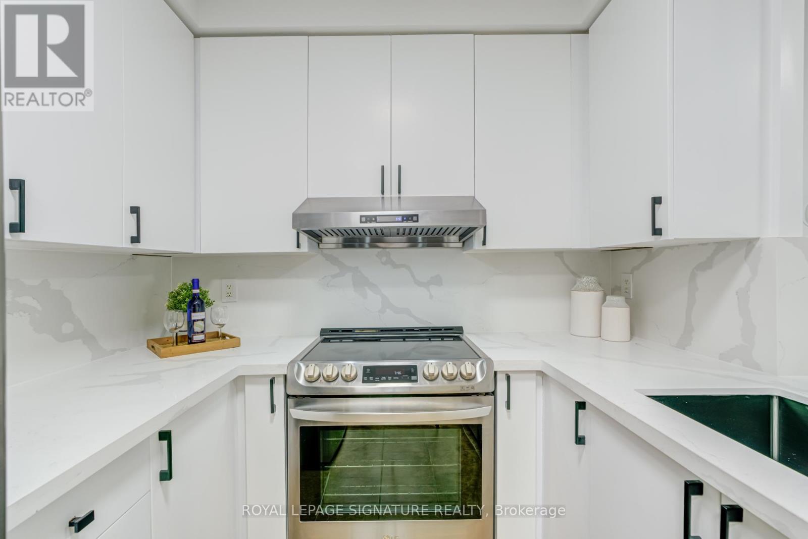 202 - 5500 Yonge Street, Toronto, Ontario  M2N 7L1 - Photo 9 - C12688638