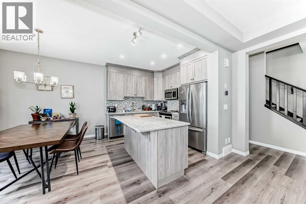 43 Carrington Crescent Nw, Calgary, Alberta  T3P 0B1 - Photo 4 - A2279144